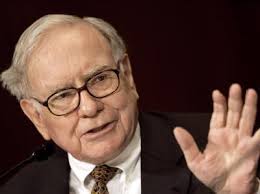 Tỷ phú Warren Buffett: Tiền bạc không tạo ra con người